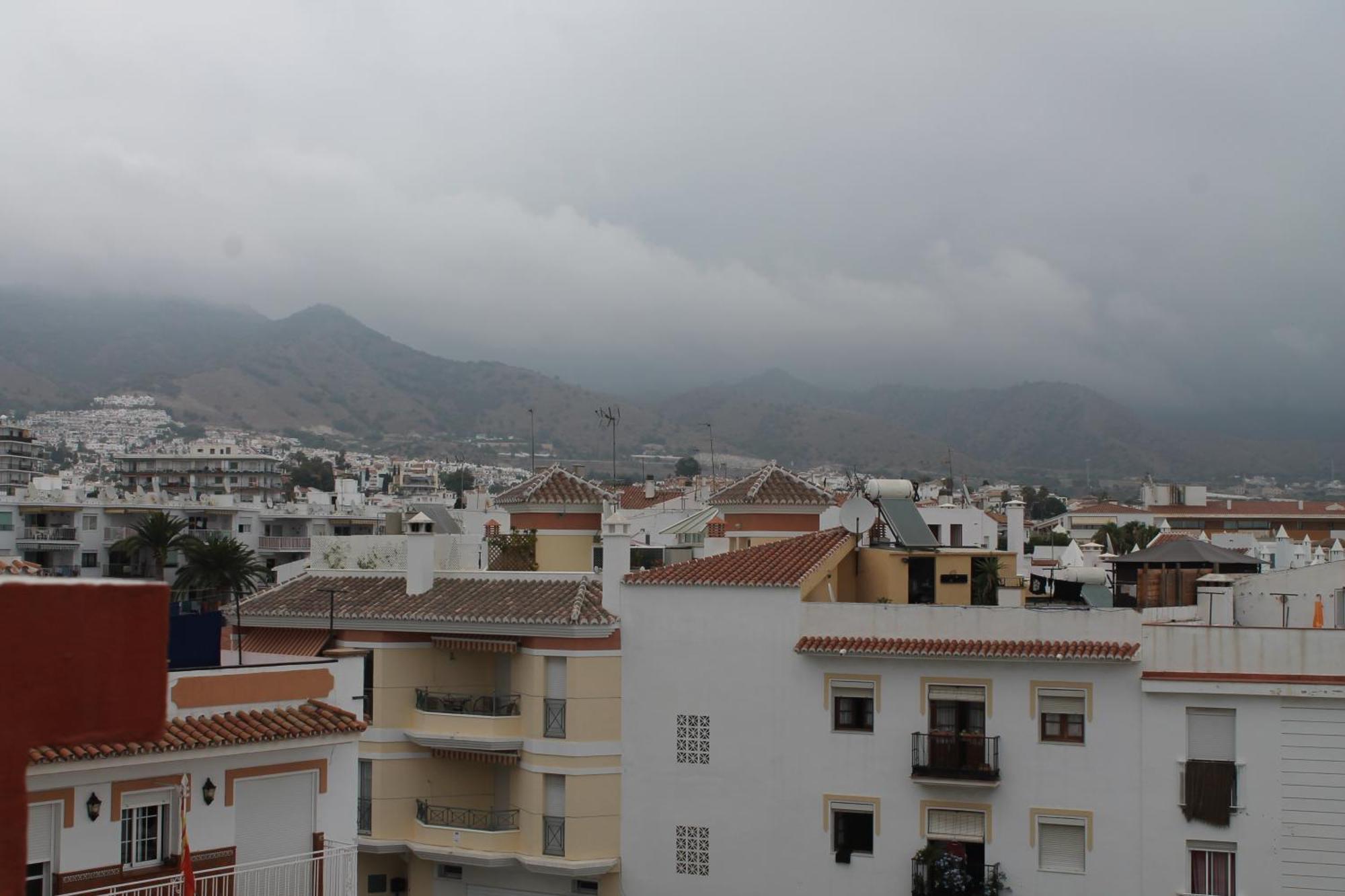 Apartamentos Turisticos Plaza Del Olvido Nerja Exterior foto